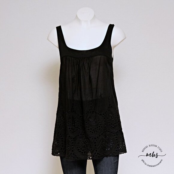 Theory Sheer Eyelet Scoop Neck Cotton Tank Top - Picture 4 of 11